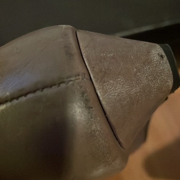 Grey leather boots - Picture 3 of 10